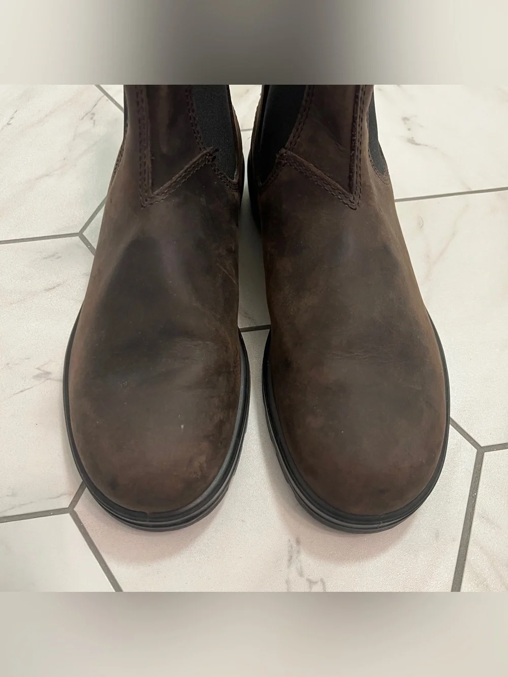 Blundstone 2340 Brown Premium Leather Chelsea Boots Size 9.5 Mens